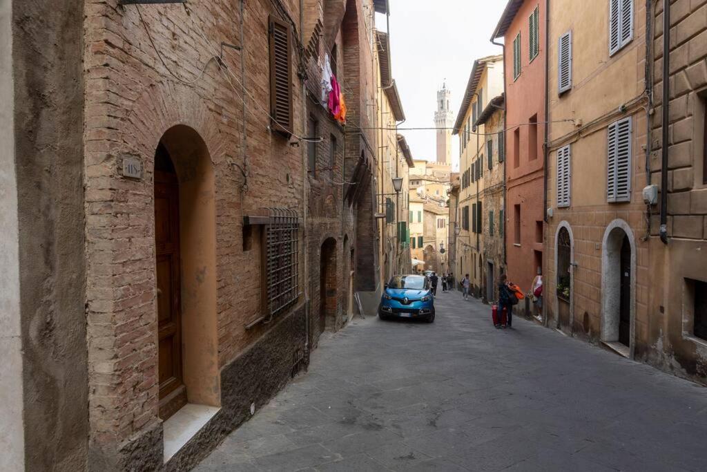 Casa Onda - Nel Cuore Della Contrada Siena Exteriör bild